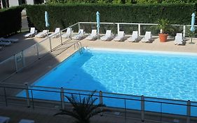 Appartement Golf et Nivelle avec piscine et parking